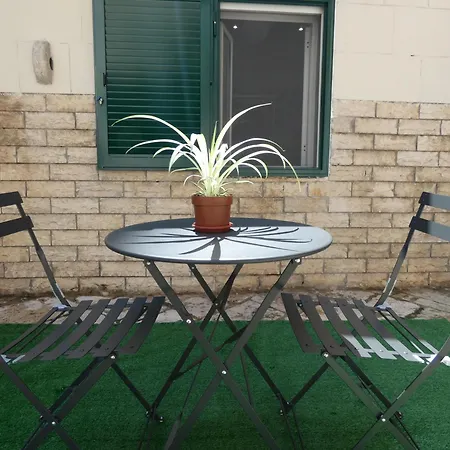 Terry's House * Μπάρι